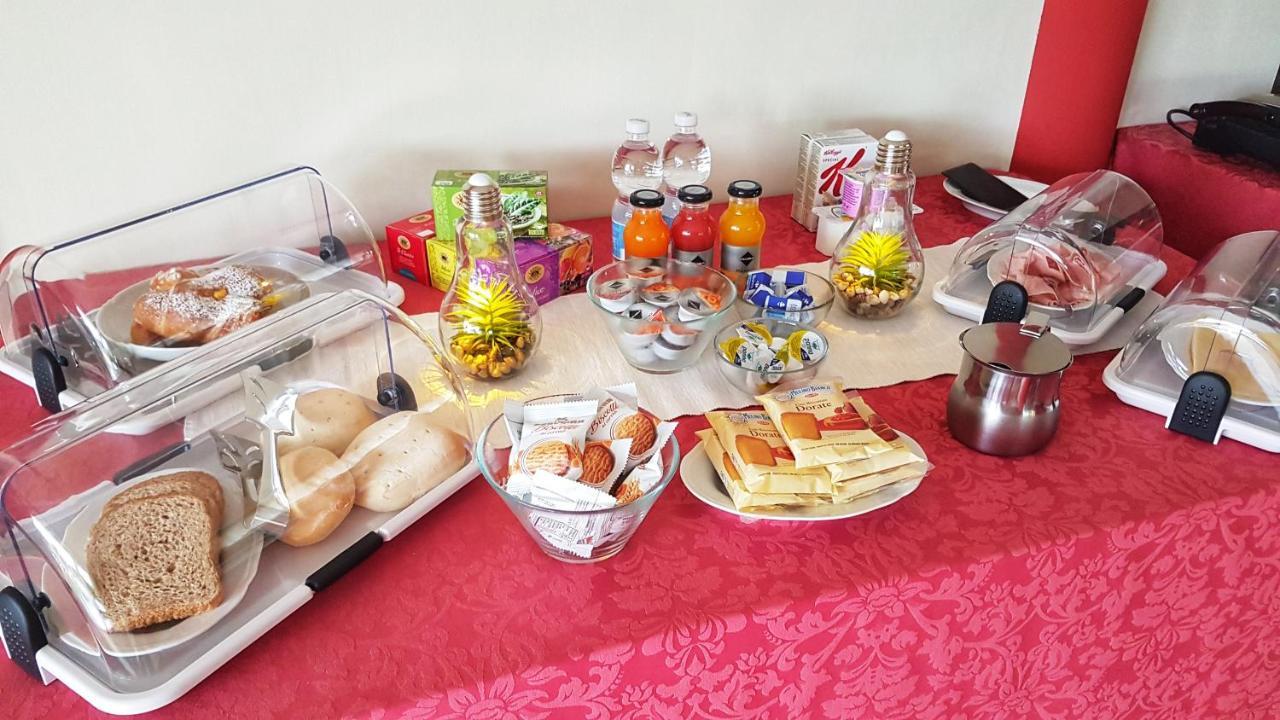 Asso Bed & Breakfast Манерба дел Гарда Екстериор снимка