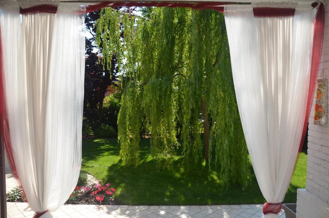Asso Bed & Breakfast Манерба дел Гарда Екстериор снимка