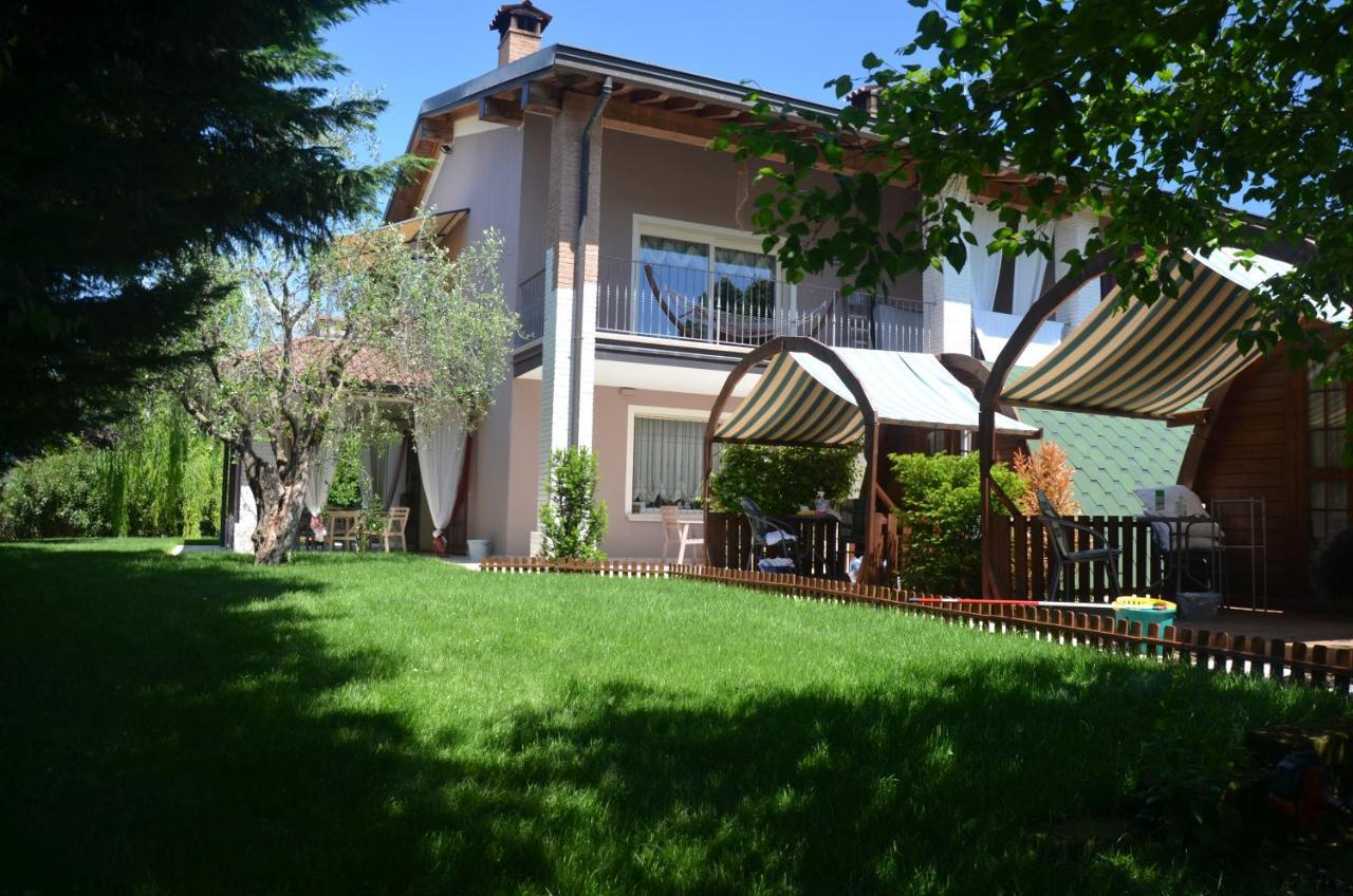 Asso Bed & Breakfast Манерба дел Гарда Екстериор снимка